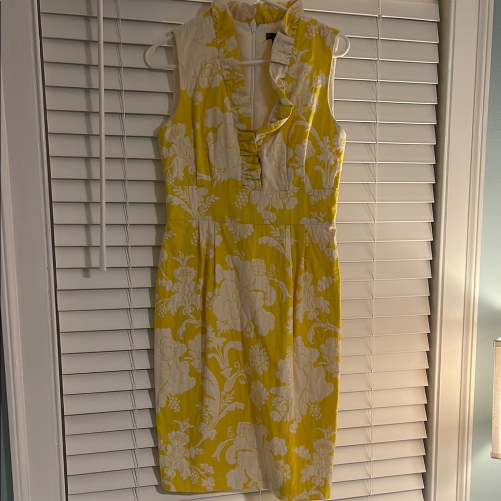 Floral Yellow and White Sleeveless Dress